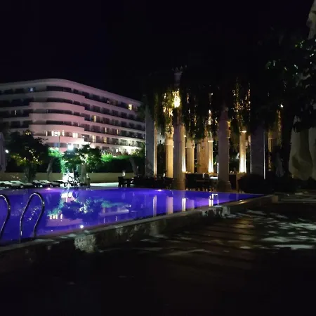 Argisht Marina By The Pool Daire
